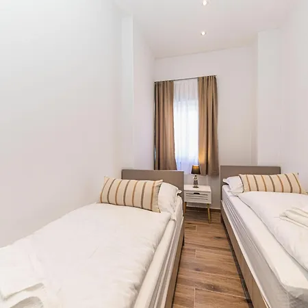 2 Bedroom Beautiful In Kastel Novi Apartment Kastela