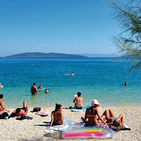2 Bedroom Beautiful In Kastel Novi * Kastela